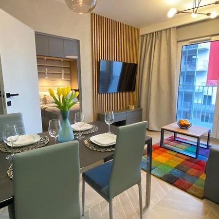 דירות ורוצלב Grey House + Free Parking מראה חיצוני תמונה