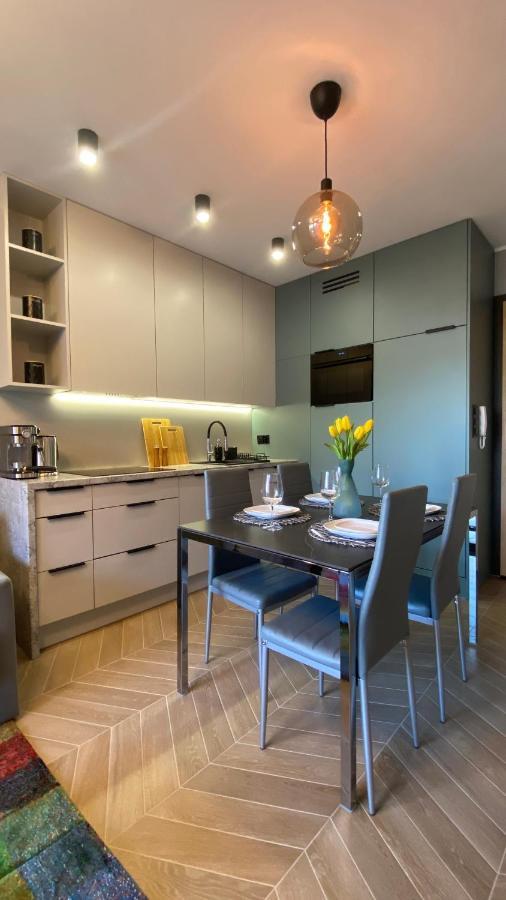 דירות ורוצלב Grey House + Free Parking מראה חיצוני תמונה